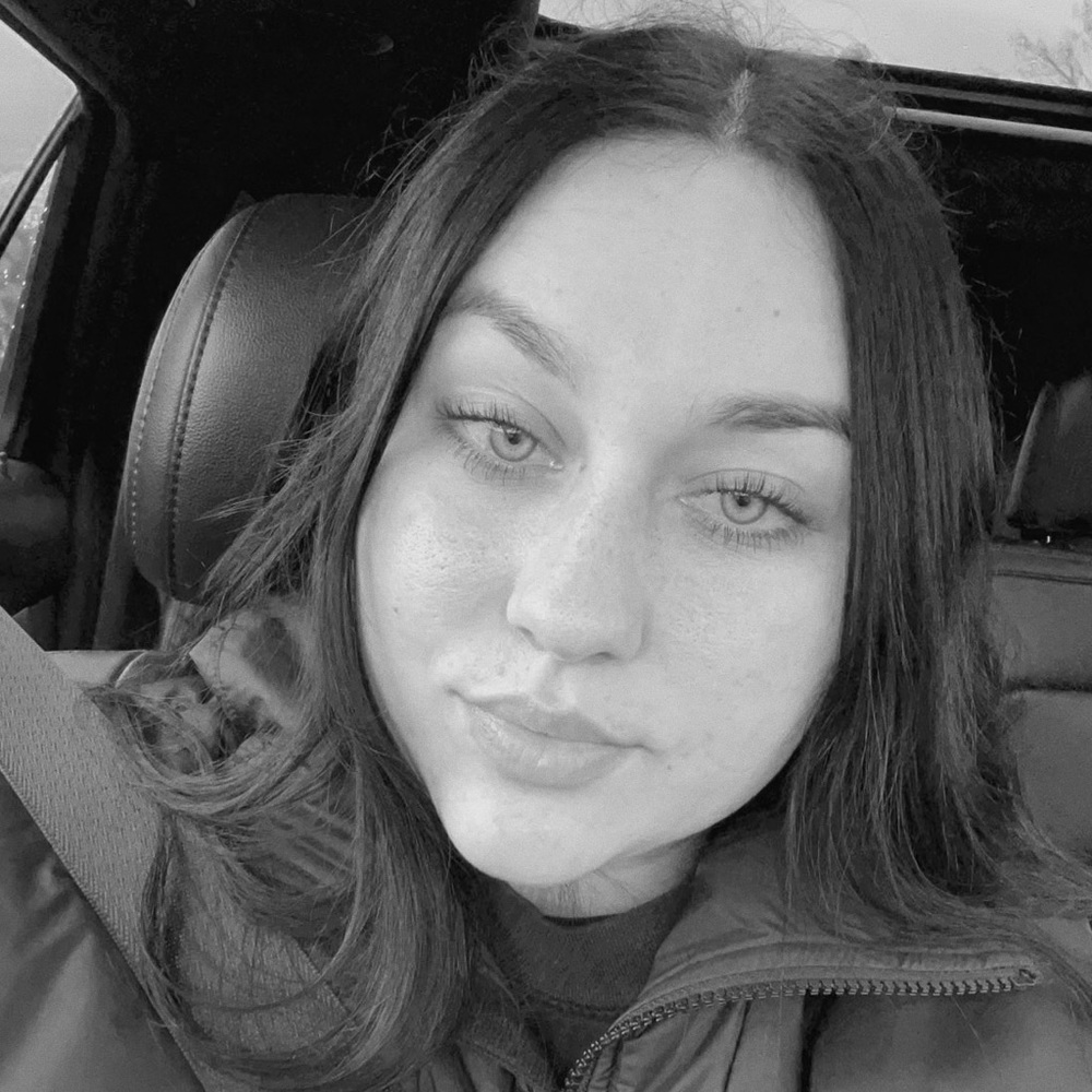 Meet your Posher, Angelina